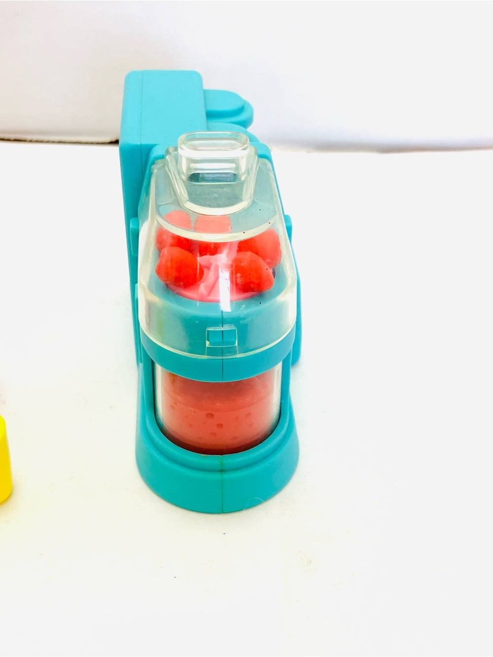 Barbie 1994 Magic Moves Wind Up Juicer Works Has Pitcher & 2 Cups Minor Wear - Picture 5 of 10